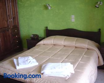 Porto Lourba - Galaxidi - Bedroom
