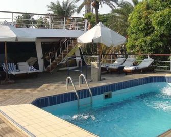 River Boat - Triple Room - Madinat Coraya - Pool