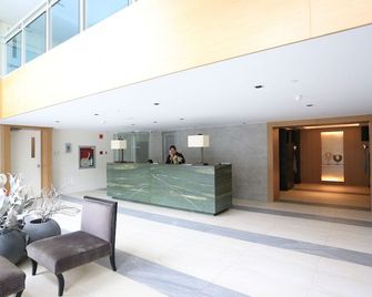 Maui Condotel Azure Residence - Manila - Lobby