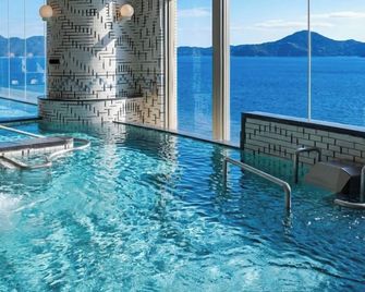 Livemax Resort Mihara Onsen Seafront - Onomichi