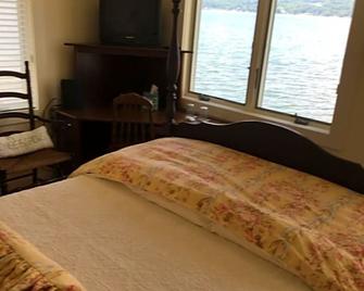 Chateau du Lac - Richfield Springs - Bedroom