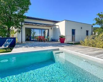 Lovely Home In Mercuer With Outdoor Swimming Pool - Mercuer - Piscina