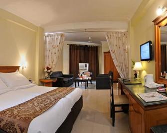 Hotel Pushpvilla - Agra - Bedroom