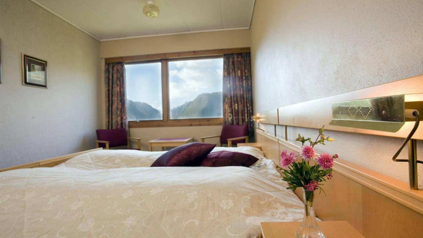 Dragsvik Fjordhotel