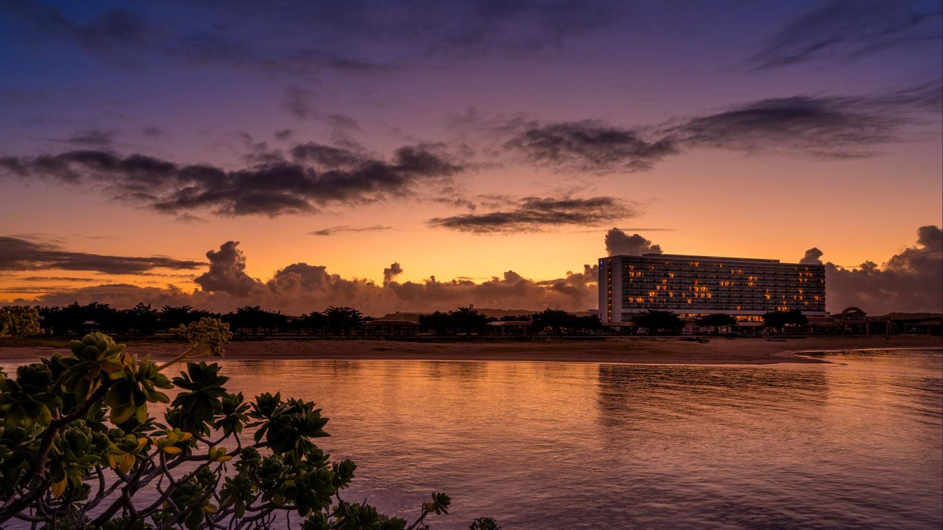 Southern Beach Hotel & Resort