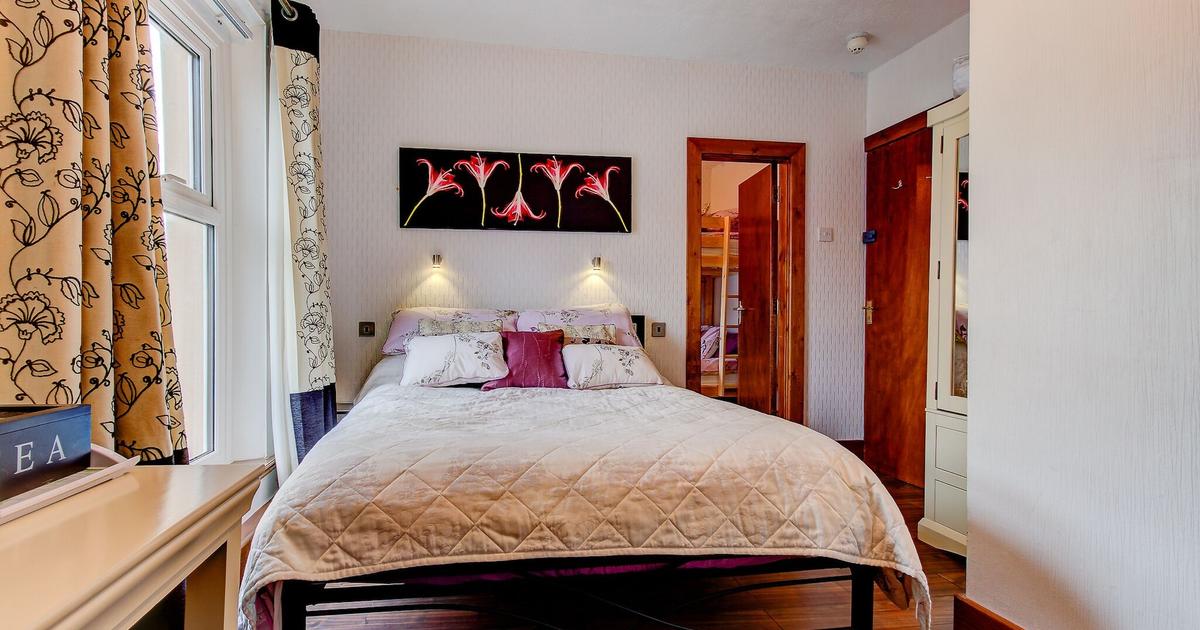Sutton Park Guest House RM 216. Blackpool Hotel Deals & Reviews - KAYAK