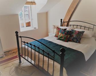 Vue de Vallée Chambres D'hotes et Gite - Bersac-sur-Rivalier - Chambre
