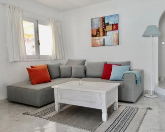 Hacienda Encanto del Rio - Santa Eulària des Riu - Living room