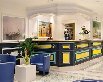 Hotel Astoria Sorrento - Sorrento - Bar