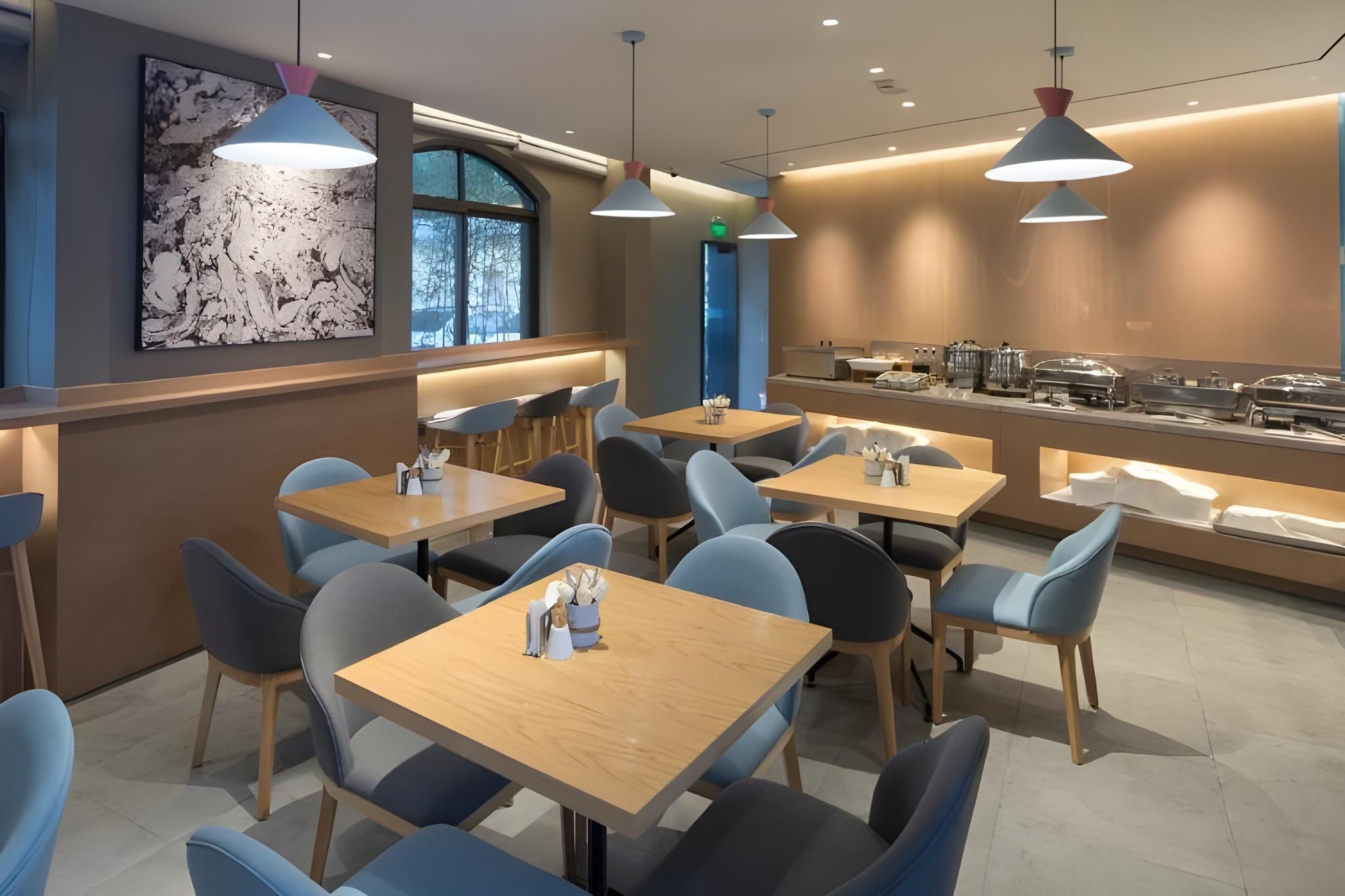 Home Inn Dalian Jinzhou Railway Station Stadium - דאליין - מסעדה