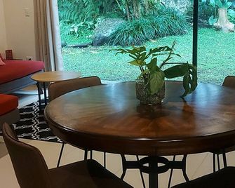 Bosquelago houserental - Tronadora