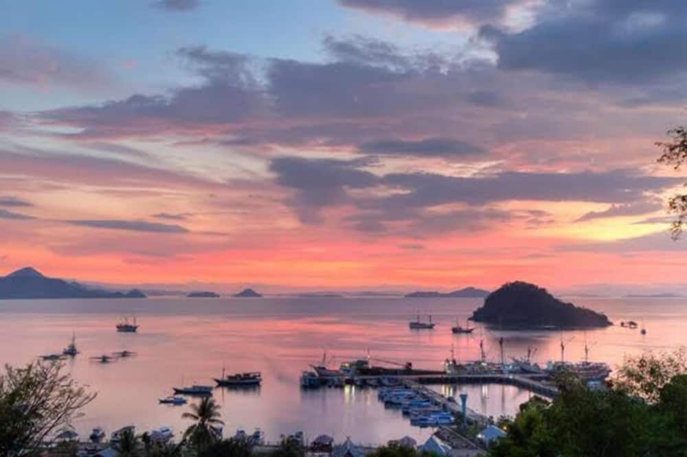 Eco Tree O'tel - Labuan Bajo - Vista externa