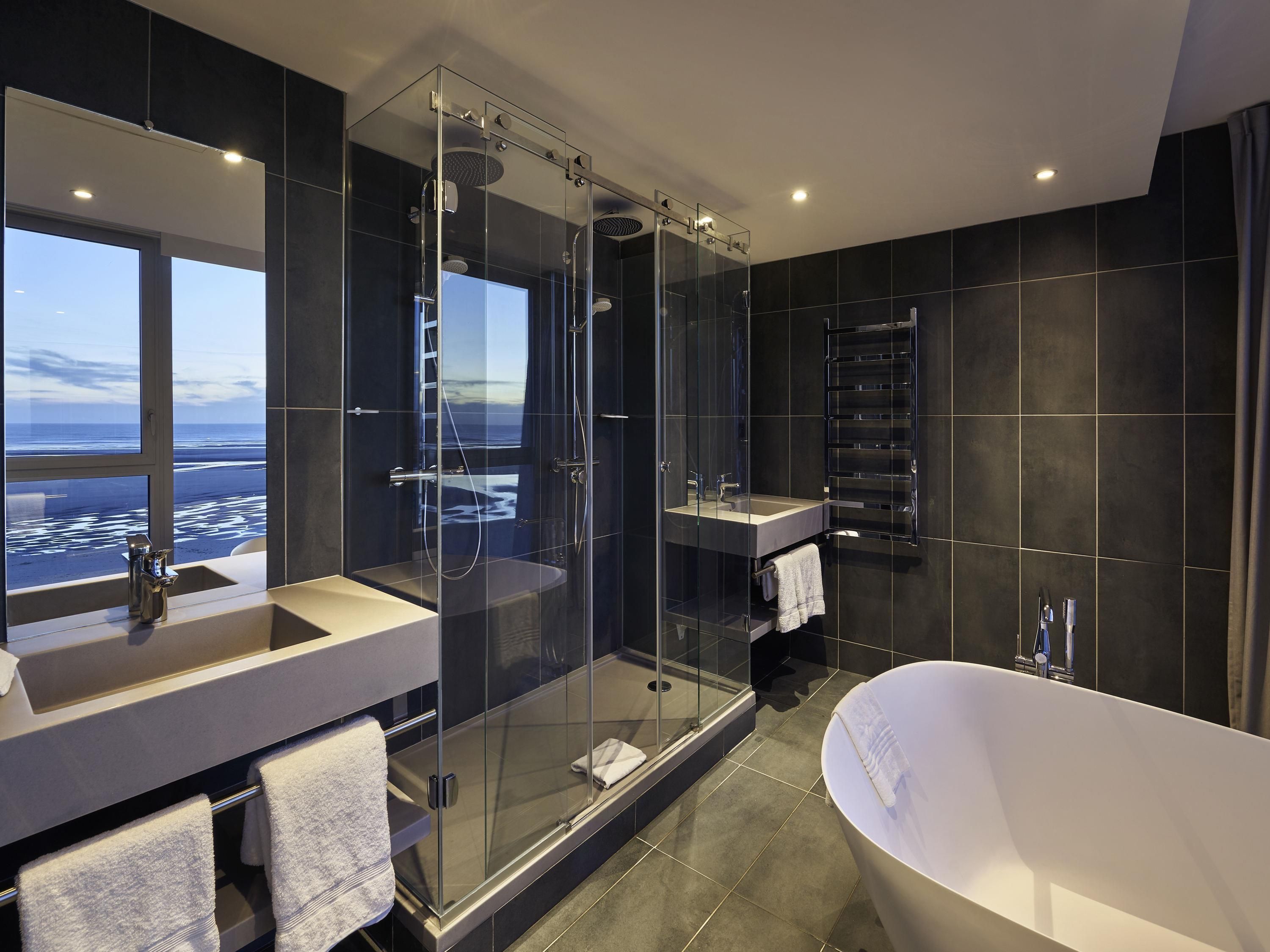 نوفوتيل ثالاسا لو توكي هوتل - لو توكيه - غرفة نوم