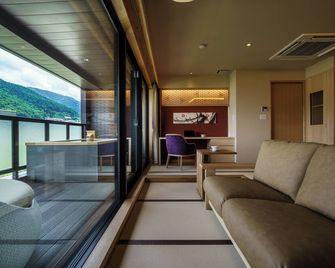 Aburaya Tousen - Yamanouchi - Olohuone