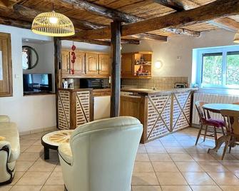Cottage Rental Between Cahors And St Cirq Lapopie - Arcambal - Restaurante