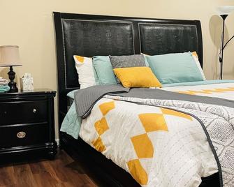 Home Away from Home - Melissa - Bedroom