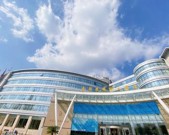 Sophia International Seaview Hotel - تشينغداو - مبنى