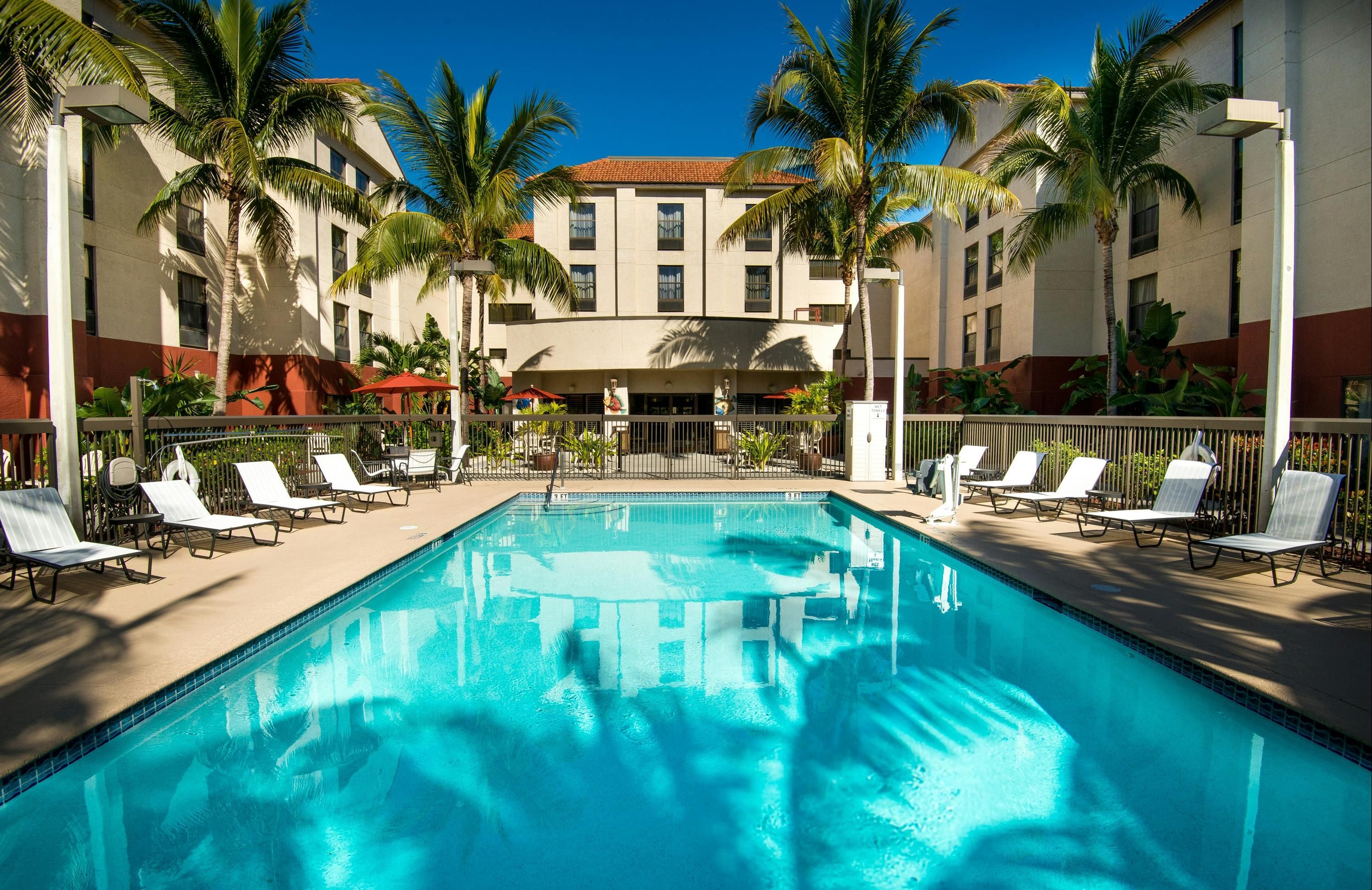 Hampton Inn & Suites Fort Myers Beach/Sanibel Gateway - פורט מאיירס ביץ' - בריכה