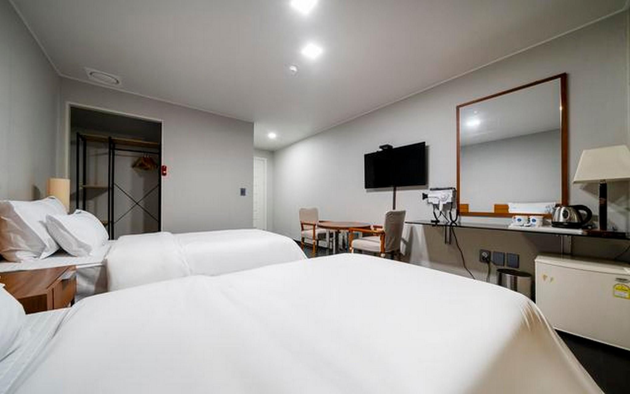 Donghae Hotel Me - Donghae - Camera da letto