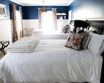 St. Andrews Waterfront Vacation Home - Downtown - Saint Andrews - Bedroom