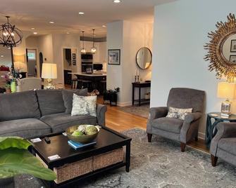 Minutes from Virginia Tech and Downtown Blacksburg! - Blacksburg