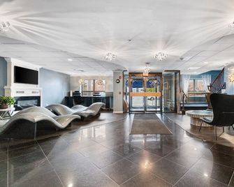 Lakeside Inn - Wakefield - Lobby
