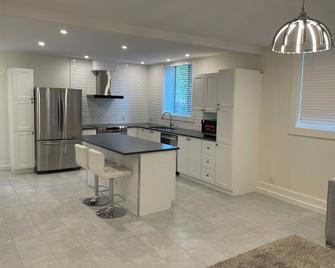 Rockland House Suite - Victoria - Phòng bếp