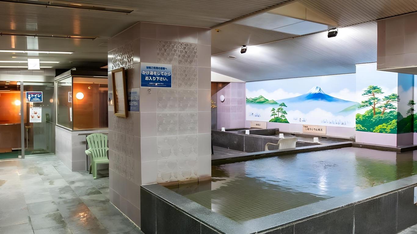 Capsule Hotel Asahi Plaza Shinsaibashi - Men's Only