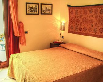 Hotel Il Faro Della Guitgia Tommasino - Lampedusa - Bedroom