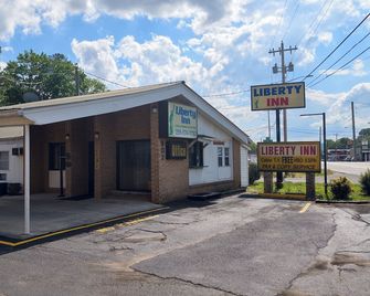 Liberty Inn Scottsboro Near Lake Guntersville - Scottsboro - Edificio