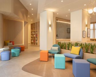 Staybridge Suites Malaga By IHG - Málaga - Oleskelutila