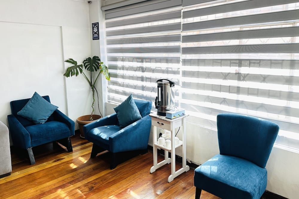 Skyline - לה פאז - סלון