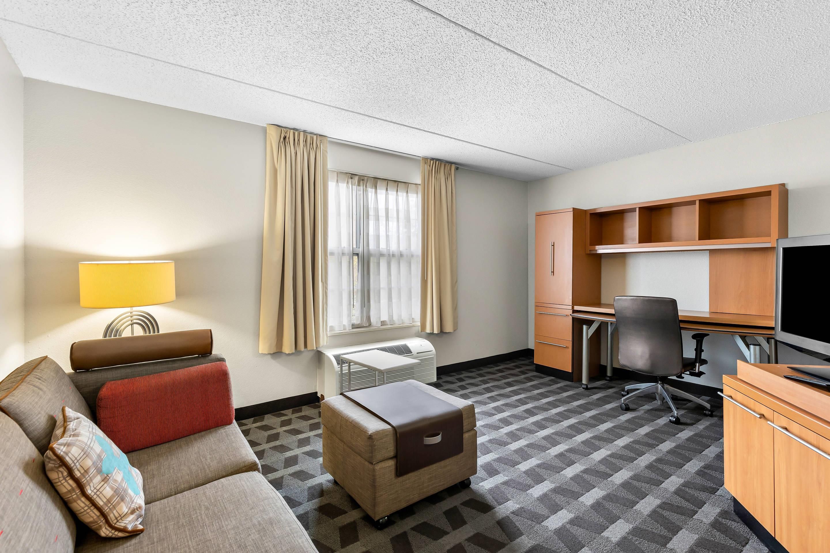 MainStay Suites Middleburg Heights Cleveland Airport - Middleburg Heights - Soverom
