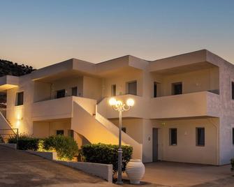 Sergiani Garden Hotel Apartments - Mália - Edificio