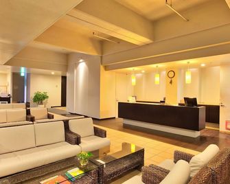 Palace In Moon Beach - Onna - Reception