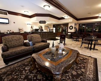 Wonderful Vacation Stay! 1 Cozy Unit and Pool. - Killeen - Obývací pokoj