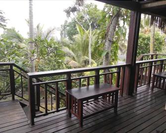 Amutia Resort - Lénakel - Balcón