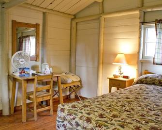 Roosevelt Lodge - Mammoth - Bedroom