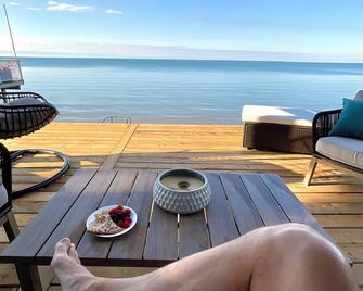 Beach Bunkie Glamping in Port Dover - Port Dover - Balcony