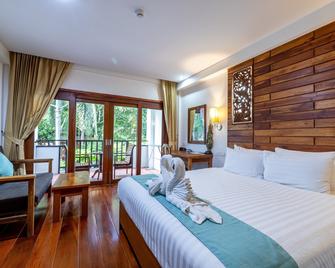 Phuket Meet Holiday Hotel - Rawai - Bedroom