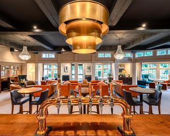 Thatcher's Hotel - Leatherhead - Bar