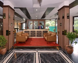 Palette - The River Crescent Resort - Manali - Lobby