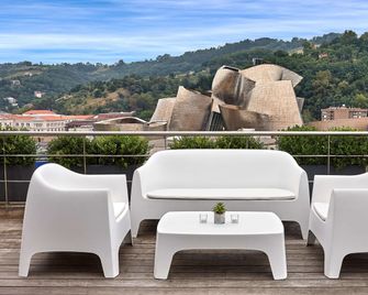 The Artist Grand Hotel of Art - Bilbao - Balcon