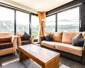 Penthouse 3-bed apartment with large balcony, stunning views - Flaine - Salon