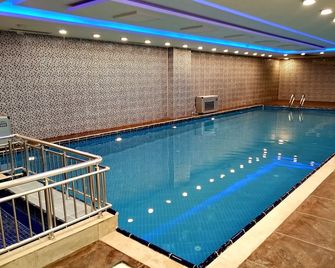 Livello Hotel - Istanbul - Bể bơi