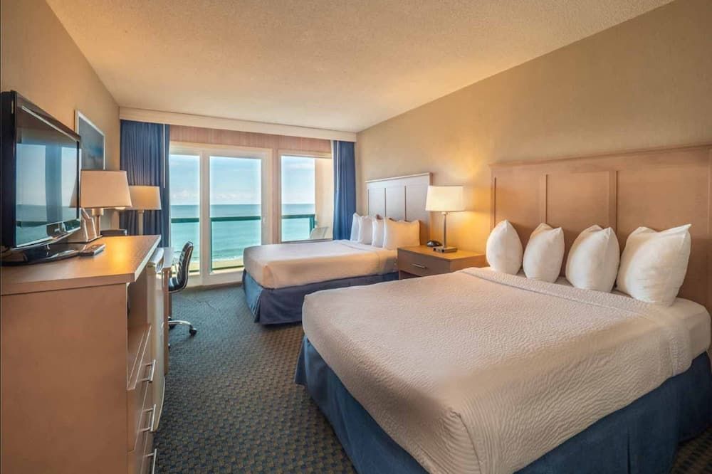 Atlantic Sands Hotel and Conference Center - Rehoboth Beach - Bedroom