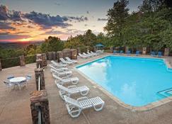 Resort At Fairfield Bay - Spacious 2 Bedroom - Fairfield Bay - Pool