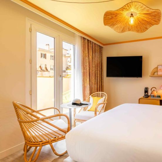 Nice Pam Hotel image 1