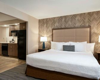Canalta Airdrie - Airdrie - Bedroom