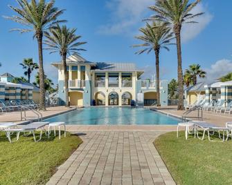 Spacious Palm Coast Condo Balcony, Beach Access! - Palm Coast - Piscina